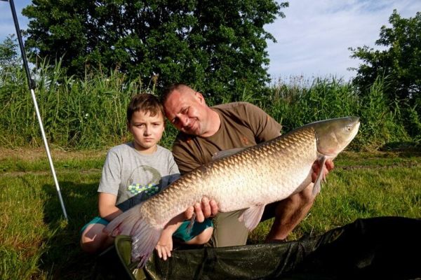 12-rodzinne-zawody-karpiowe07-20169C9DF690-78DF-61CC-4D6E-24AD7820DB30.jpg