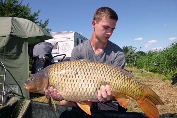 12-rodzinne-zawody-karpiowe14-2016CF372C06-F066-A52D-174B-36D71A4E445E.jpg