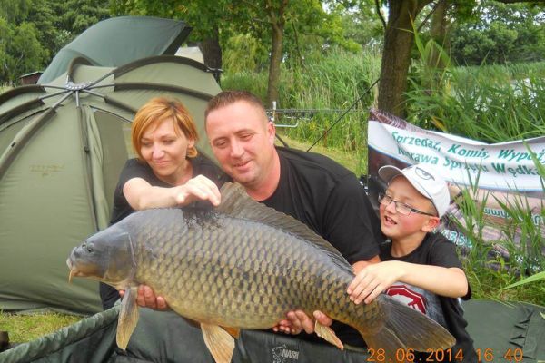 9-rodzinne-zawody-karpiowe22-20149BBA7C12-4DA7-C629-C45F-E9307C303474.jpg