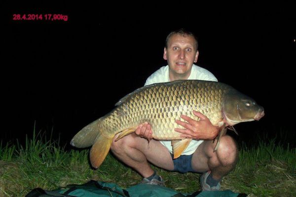 owisko-karpiowe01-201473451CE9-7A91-65AF-6844-3157F2C6D5EF.jpg